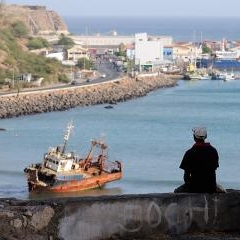 Cabo Verde streets and people — PAS-0339