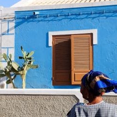 Cabo Verde streets and people — PAS-0310